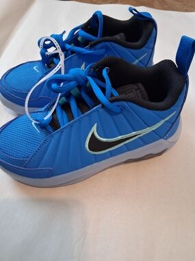 Boys Lebron Witness 9 Kids Blue Nike Swoosh Athletic Shoes Size 12c